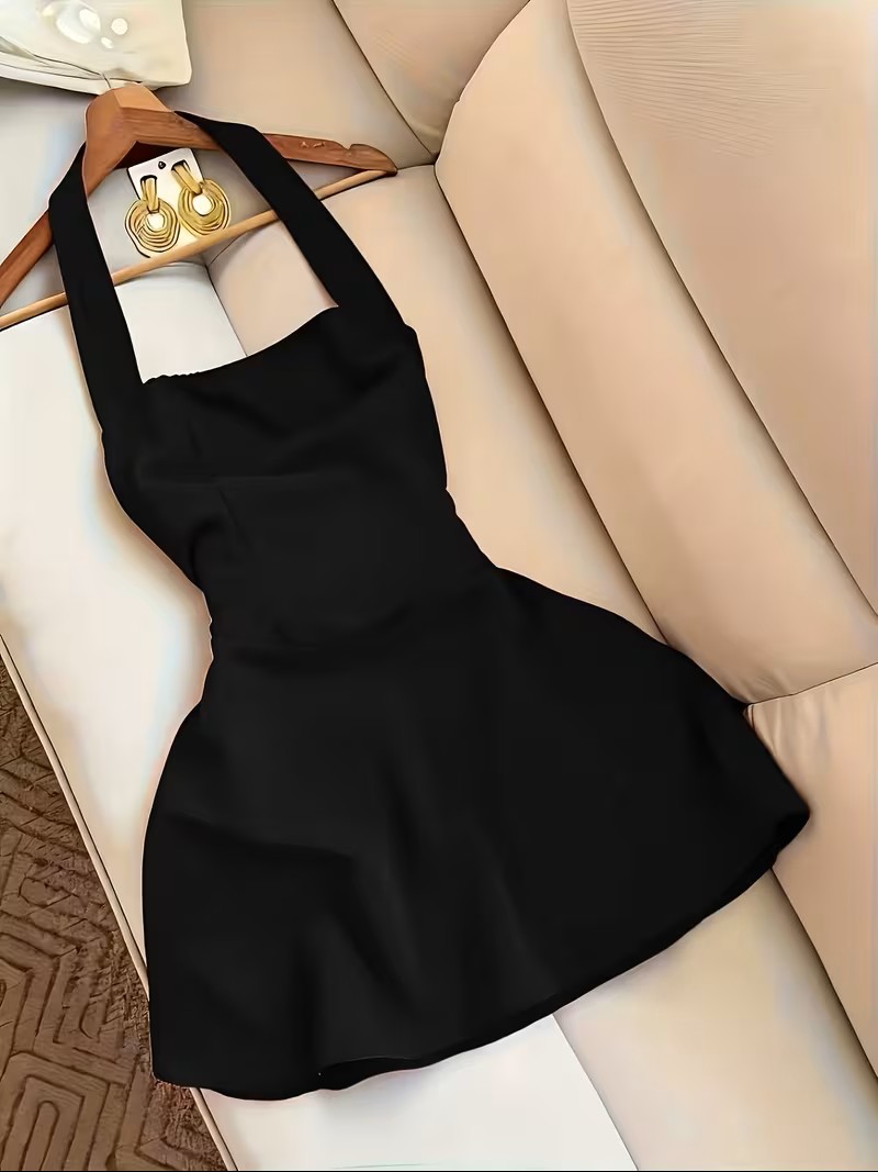 Vestido Mini Halter Satinado 2