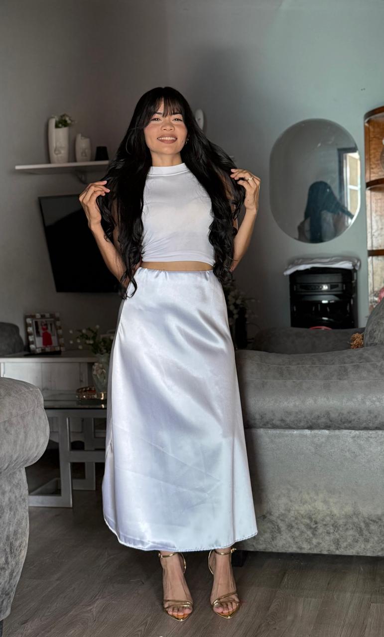 Falda Satinada Midi 4