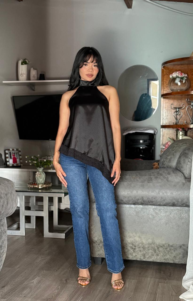 Blusa Satinada Asimétrica 1
