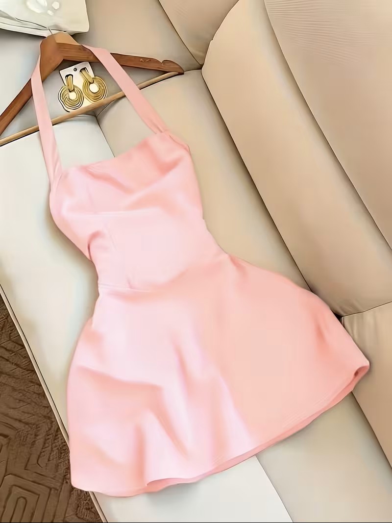 Vestido Mini Halter Satinado 3